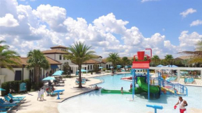 Amazing New TownHome 5 Bdr 4,5 Bath with Pvt Pool and Access to Clubhouse,15min from Disney